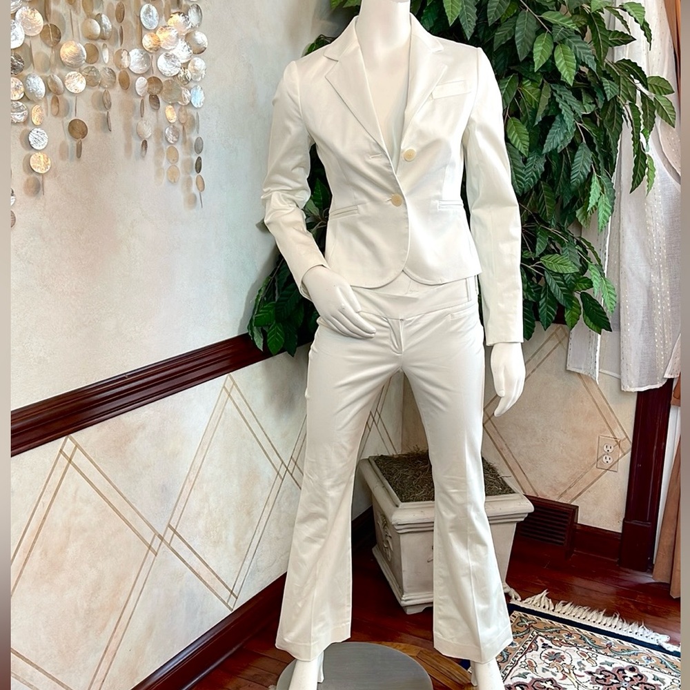 THE LIMITED ECRU CLASSIC PANT SUIT - Picture 2 of 13